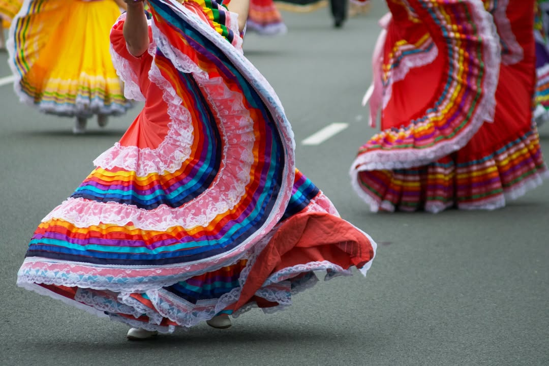 WQXR Classical (@wqxr) on Twitter photo ๐ Happy Cinco de Mayo! Celebrate all day long on WQXR with music honoring Mexican composers and culture. And tune in at 8pm this evening for a brand new episode of ๐๐ช๐ฆ๐ด๐ต๐ข with Elbio Barilari as he highlights music by living Mexican composers. bit.ly/42NueNy ๐ Happy Cinco de Mayo! Celebrate all day long on WQXR with music honoring Mexican composers and culture. And tune in at 8pm this evening for a brand new episode of ๐๐ช๐ฆ๐ด๐ต๐ข with Elbio Barilari as he highlights music by living Mexican composers. bit.ly/42NueNy