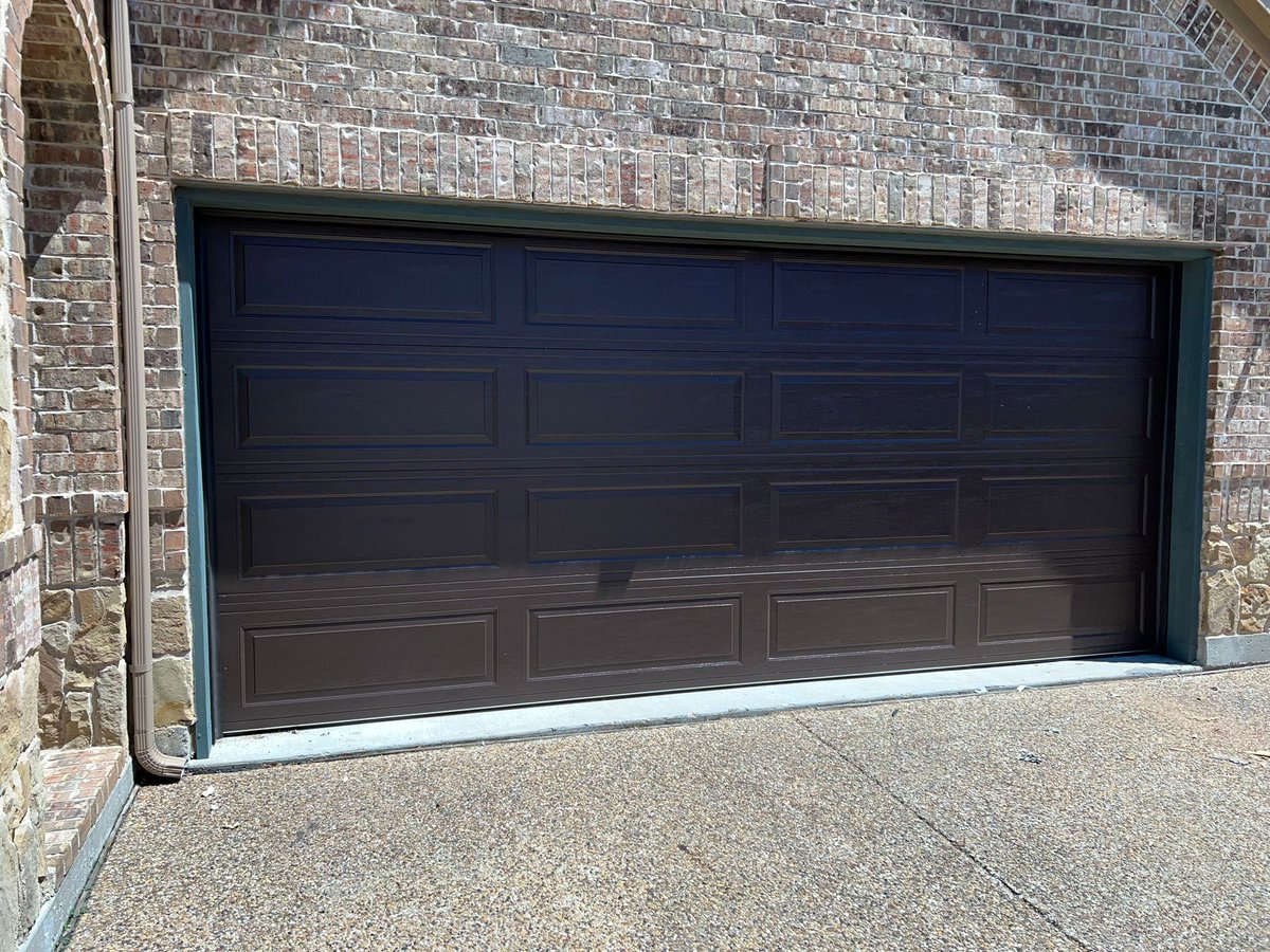 Superior_MN247's tweet image. Is your garage door making strange sounds or struggling to open? 

Our experienced technicians quickly diagnose and resolve any garage door issues. 

Contact us today for expert help!

#GarageDoorRepair #GarageSafety #TrustedTechs #GarageSolutions #HomeCare