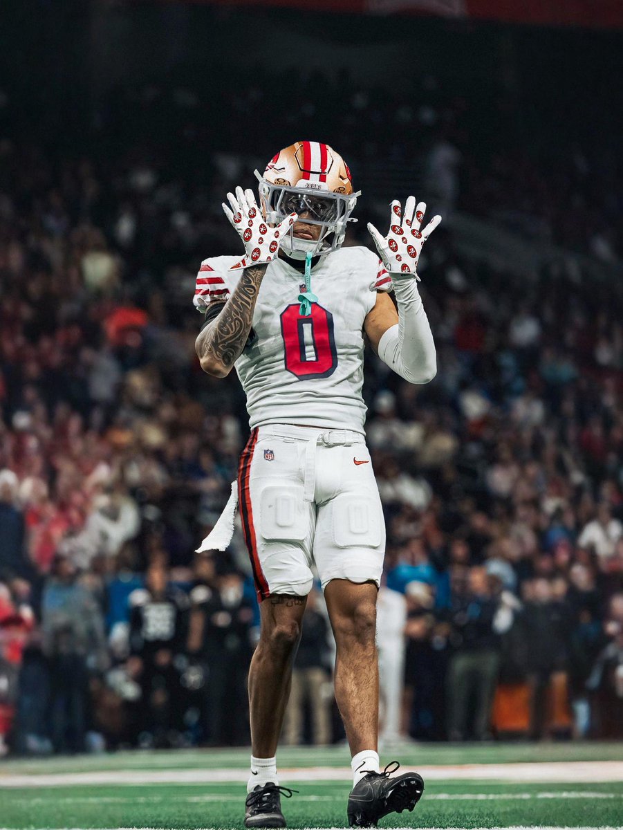 jakobrobinson87's tweet image. Didn’t ask to be seen. Just tryna be better than I was yesterday🃏