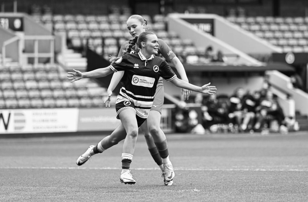 Mia Lockett tweet media