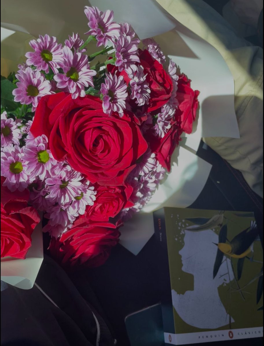 Que feliz me hizo este sant jordi :)