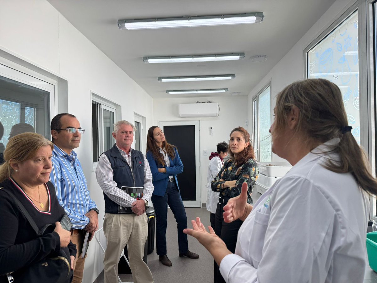 APOLO Biotech 🚀🧬🌱 (@apolo_biotech) on Twitter photo 🎯 Tecnología con sello local y mirada estratégica
Recibimos autoridades provinciales para una jornada de capacitación sobre nuestra tecnología de ARN. 
🔬 Recorrimos el laboratorio y los ensayos a campo, destacando su acción específica, sin residuos ni efectos adversos. 🎯 Tecnología con sello local y mirada estratégica
Recibimos autoridades provinciales para una jornada de capacitación sobre nuestra tecnología de ARN. 
🔬 Recorrimos el laboratorio y los ensayos a campo, destacando su acción específica, sin residuos ni efectos adversos.