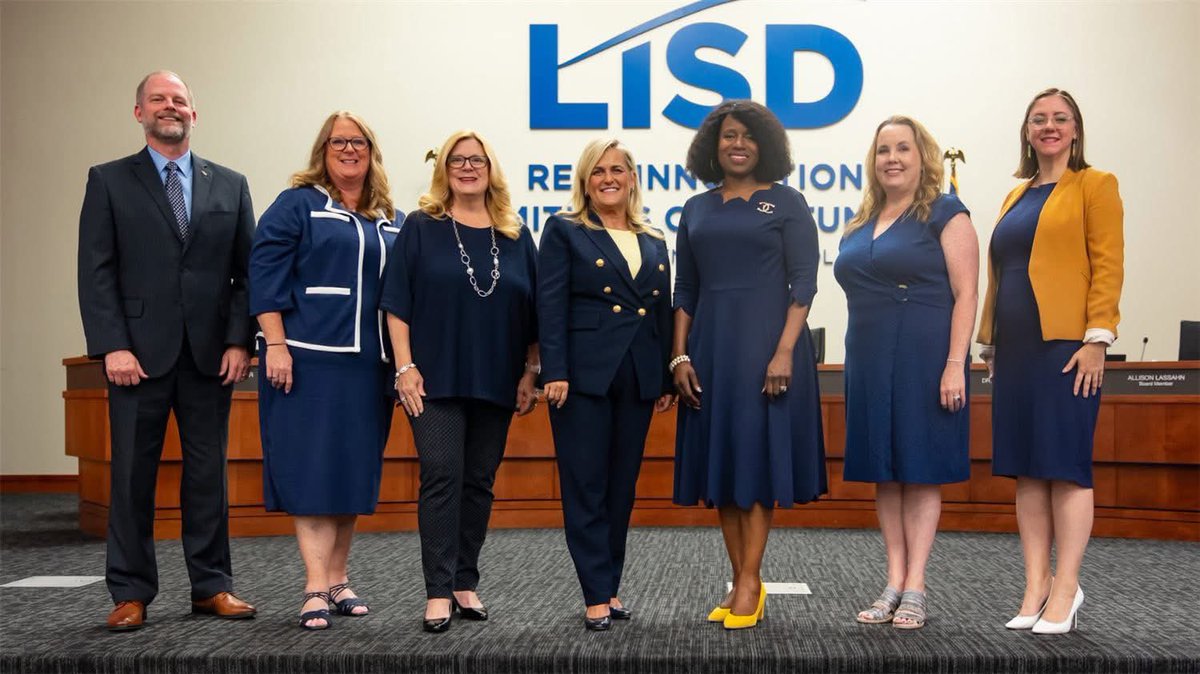 jsunaaDFW's tweet image. Congratulations are in order for alumna Dr. Sheila Taylor-Clark for her recent re-election victory for Lewisville ISD School Board, Place 7. We are so proud of you and the work you continue to do in the community. 

#JSUalums #THEEiLOVE