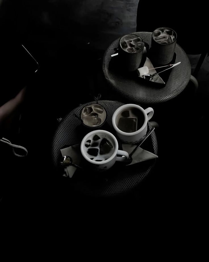 Black. (@blackdreamvibes) on Twitter photo 