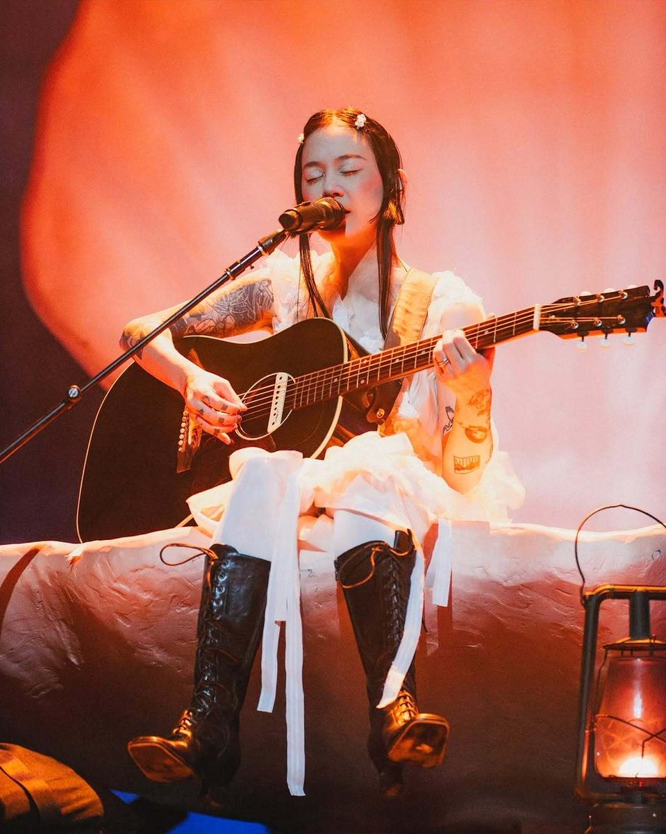 Japanese Breakfast (@jbrekkie) on Twitter photo The Melancholy tour continues!
ty <a href="/saltshedchicago/">The Salt Shed</a> for the best 3 nights ever. Toronto redemption tonight! ๐ 10atoms.com/JBtour
Lighting & creative direction by <a href="/katmagiks/">kat</a>
Photos by <a href="/ansonjtong/">anson</a> (1-2) & <a href="/oscarolivajr/">Oscar Oliva Jr</a> (3-4) The Melancholy tour continues!
ty <a href="/saltshedchicago/">The Salt Shed</a> for the best 3 nights ever. Toronto redemption tonight! ๐ 10atoms.com/JBtour
Lighting & creative direction by <a href="/katmagiks/">kat</a>
Photos by <a href="/ansonjtong/">anson</a> (1-2) & <a href="/oscarolivajr/">Oscar Oliva Jr</a> (3-4)