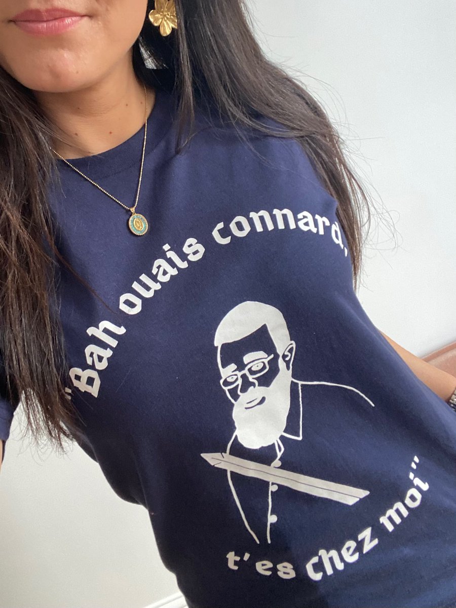 anais_marechal_'s tweet photo. Qui a le référence de notre nouveau teeshirt ? ⚔️👀 https://t.co/vr3G4JNWrI