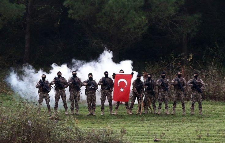 Özel Harakatı sevmeyen vatan hainidir!