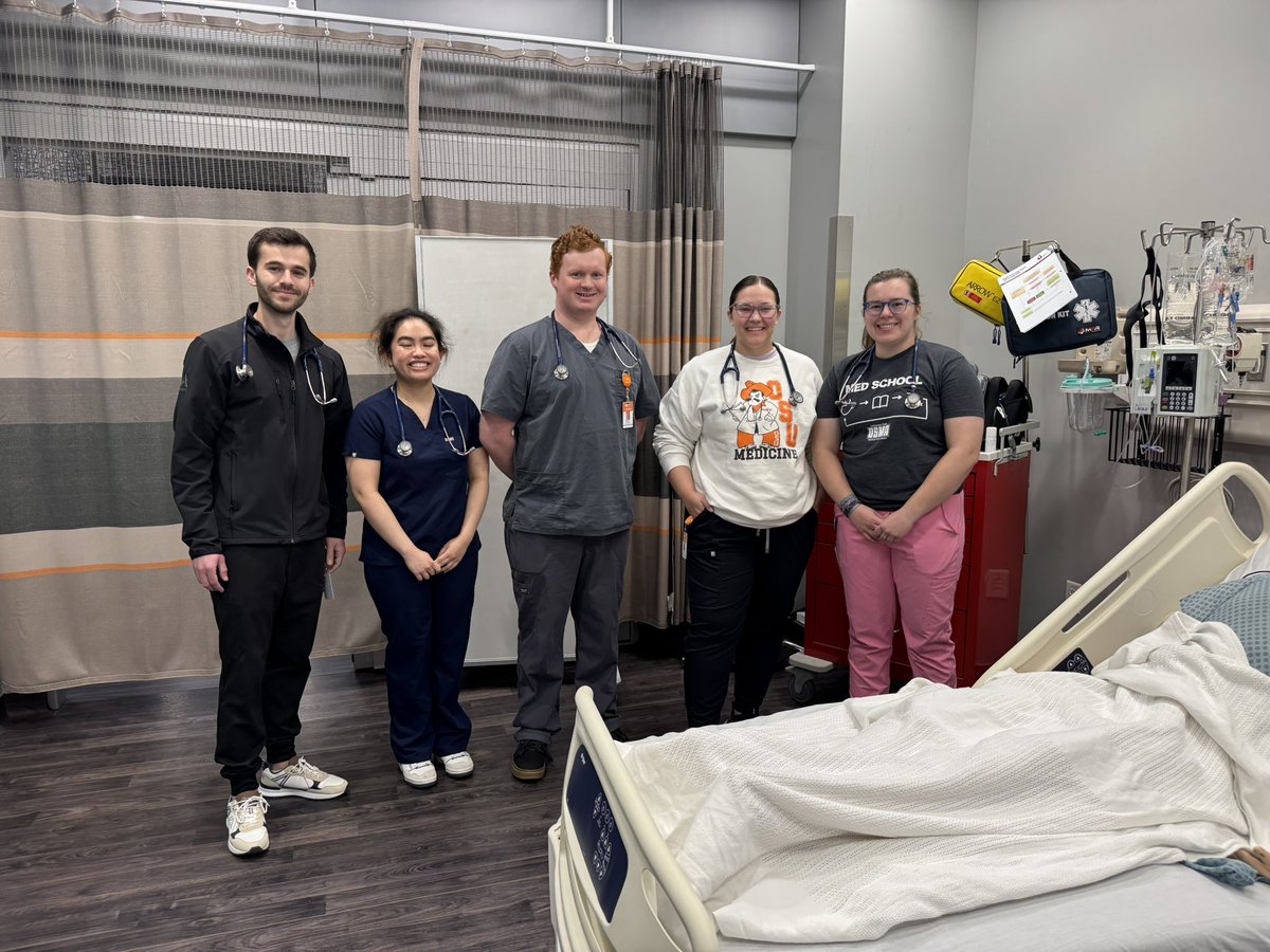 drbray's tweet photo. Honored to be with 1st yr #OSUMedicineCN students in the #SimLab for a Genitourinary case.
Goals:
• Focused H&P
• Diff Dx
• Initial management
• Pathophys review
Exciting to watch clinical reasoning in action!
DDx = Hypothesis = Testable idea
#MedEd #FutureDOs @OSUMedicine https://t.co/PaNz4MSQcs