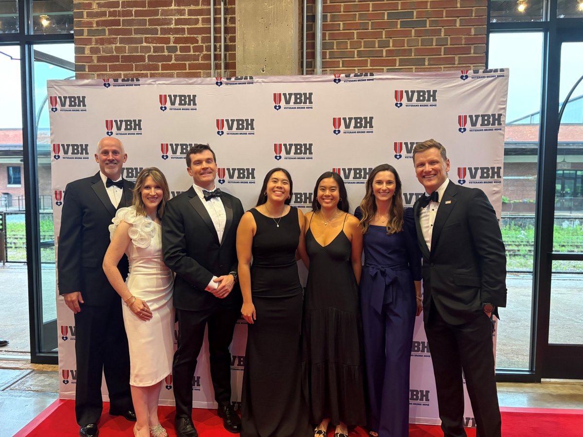 Shelton_TFX's tweet image. Congratulations to Touchstone for winning the 2025 Veterans Startup Showcase and $100k in grants!  @parlayfinance came in 2nd with $7.5k.  Congratulations all! #servicedriven