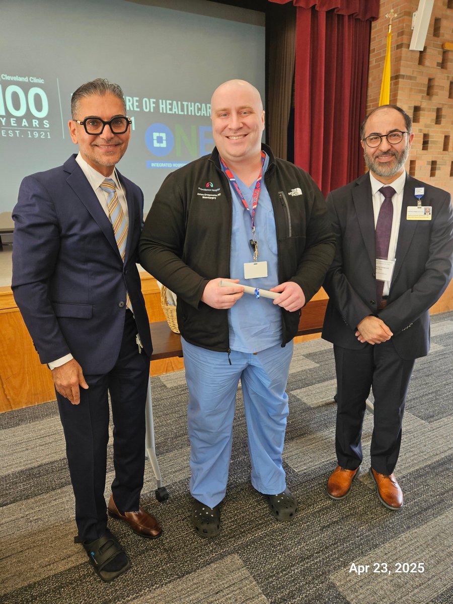 Congratulations to Dr. James Dragonette on receiving 2nd place in the Resident Research Oral Presentation category at Providence Research Day. We applaud all participants and winners for their hard work and dedication to advancing research.