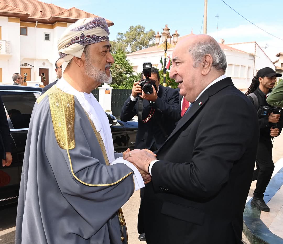 وزارة الشؤون الخارجية| MFA-Algeria (@algeria_mfa) on Twitter photo للإطلاع على #البيان_المشترك لزيارة الدولة التي قام بها حضرة صاحب الجلالة السلطان هيثم بن طارق، بدعوة من أخيه رئيس الجمهورية، السيد <a href="/TebbouneAmadjid/">عبدالمجيد تبون - Abdelmadjid Tebboune</a> إلى الجزائر من 04-05 ماي 2025.
🇩🇿🇴🇲
facebook.com/share/p/1AnRLG… للإطلاع على #البيان_المشترك لزيارة الدولة التي قام بها حضرة صاحب الجلالة السلطان هيثم بن طارق، بدعوة من أخيه رئيس الجمهورية، السيد <a href="/TebbouneAmadjid/">عبدالمجيد تبون - Abdelmadjid Tebboune</a> إلى الجزائر من 04-05 ماي 2025.
🇩🇿🇴🇲
facebook.com/share/p/1AnRLG…