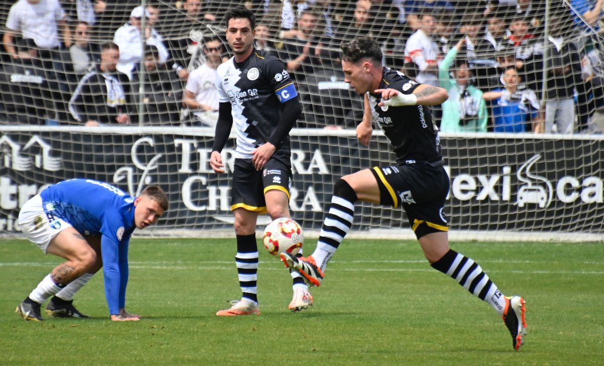 Más que nunca con este equipo a muerte, vamos a dejarnos el alma.
3 FINALES.⚔️ <a href="/UnionistasCF/">Unionistas de Salamanca CF</a>