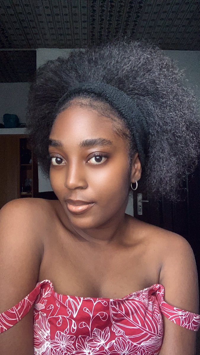 iambeejahh's tweet image. A Nigerian woman 
A Nigerian woman in tech❤️

#womanintech #beejah