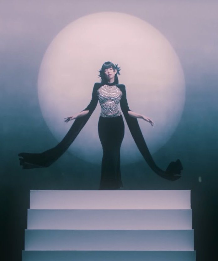 rubyjanedeparis's tweet image. JENNIE MET GALA
#MetGala #MetGala2025