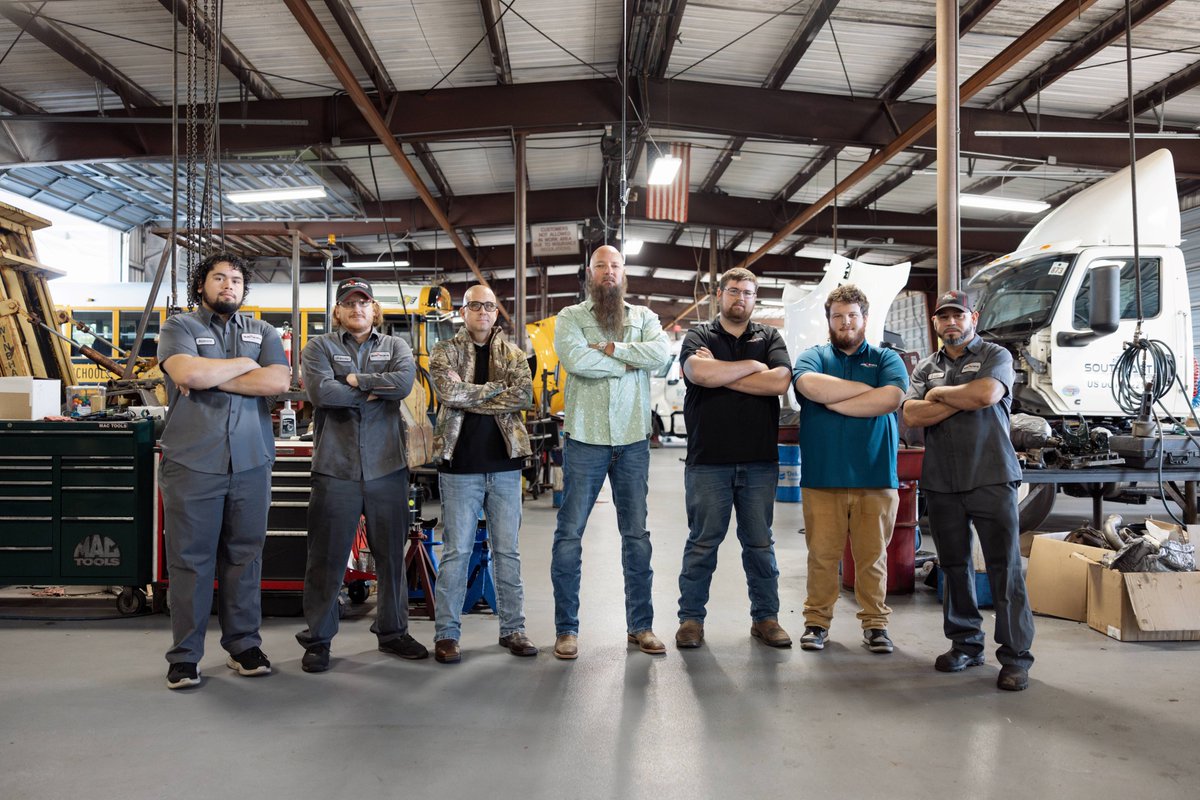 The trucking industry isn't just for drivers! Discover high-earning careers in tech, logistics, maintenance &amp; more - many requiring just months of training. Florida's trucking companies are hiring! Check out our channel to learn more: youtube.com/@floridatrucki…