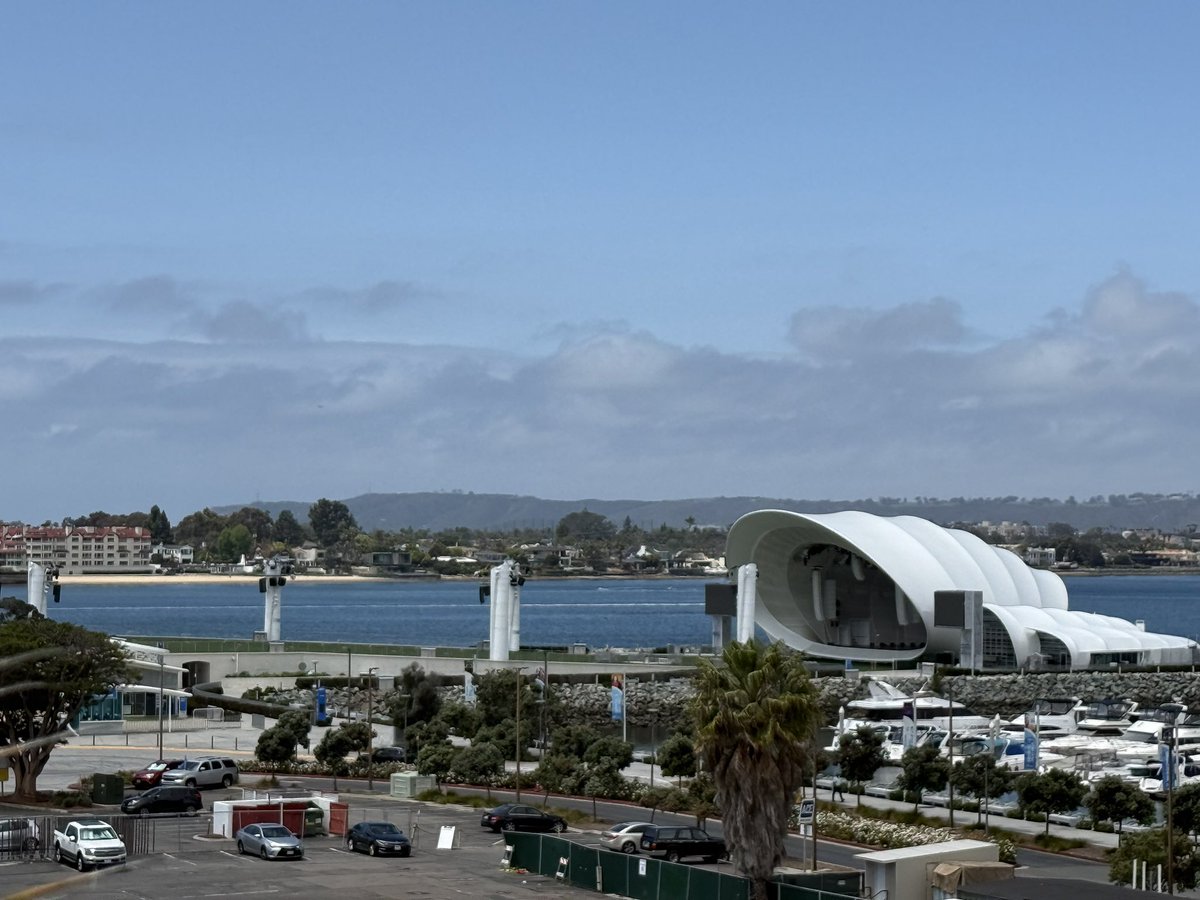 David Ziring (@dziring) on Twitter photo I knew that eventually San Diego would come through! The sun comes out at #DDW2025 on Monday afternoon <a href="/charlie_lees/">Charlie Lees</a> I knew that eventually San Diego would come through! The sun comes out at #DDW2025 on Monday afternoon <a href="/charlie_lees/">Charlie Lees</a>