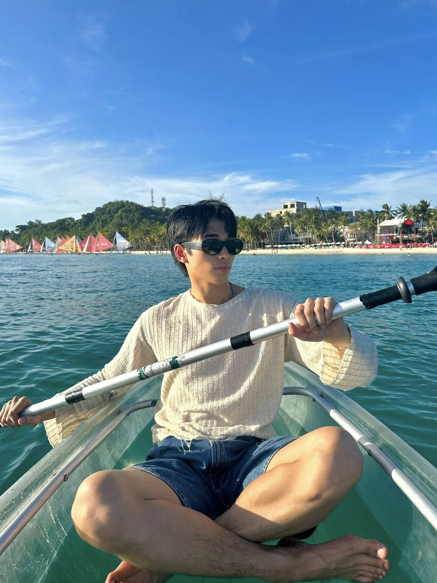 FasYenAndYou's tweet image. #GeloRivera
#BGYO_Gelo