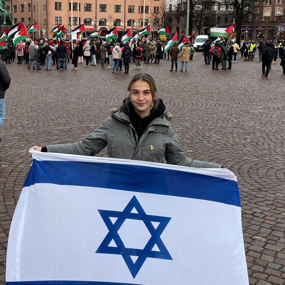 A lioness stands tall and proud. 🇮🇱

You don’t need a crowd to be right—you need a spine. Israel will never apologize for existing.