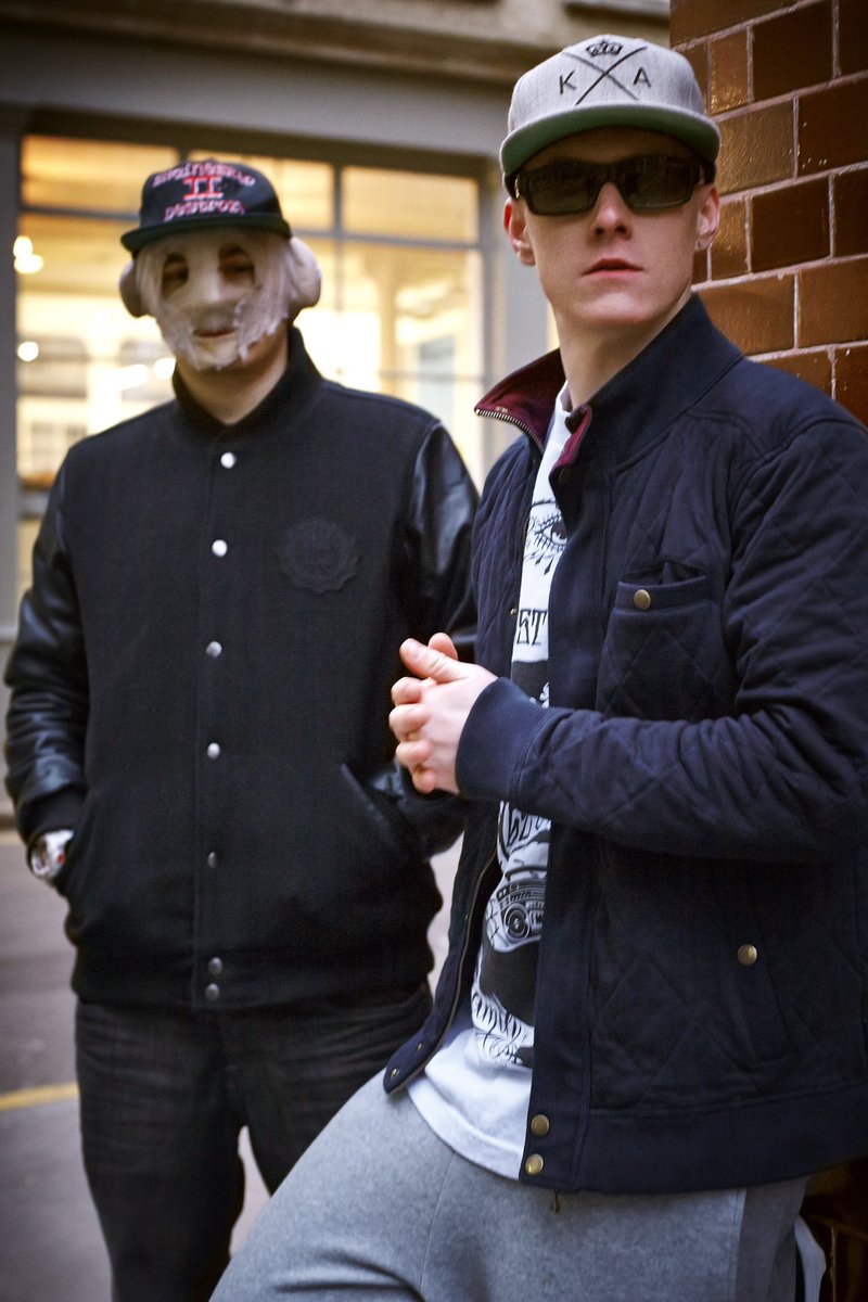 FuntCaseUK's tweet image. Happy Birthday to my brother @CookieMonstaDUB. 

I GENUINELY wish we’d got in a boxing ring just once the amount of hours we spent touring together, I wanted to swing on you so many times you annoying cunt 🤣

Love and miss you ❤️🍪