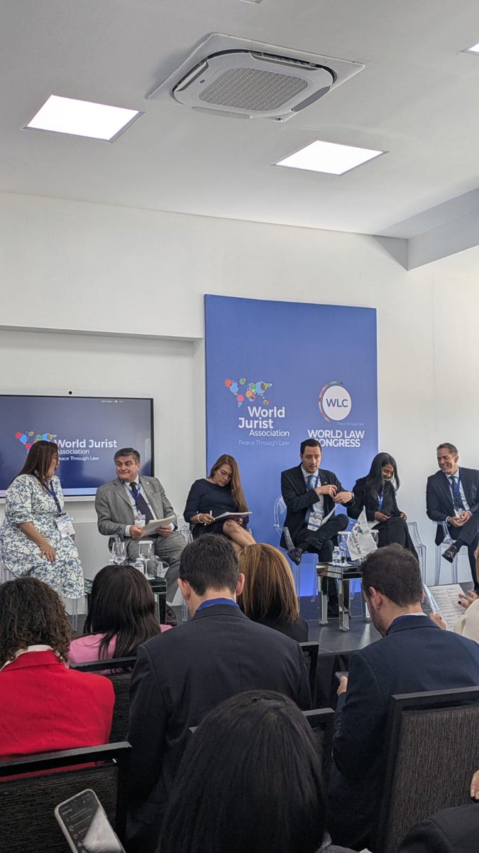 Mesa de debate "Desafíos y buenas prácticas del poder judicial"

Con <a href="/JaimeChAlor/">Jaime Chávez Alor</a>, Rosanna Vásquez, <a href="/gallo_tagle/">Marcelo Gallo Tagle</a>, <a href="/ereyesolivo/">Elka Reyes Olivo</a>, Adriana Orocú Chavarría y Moisés Castro Pizaña