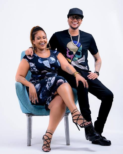 Kamene Goro’s hubby, the turntable wizard DJ Bonez, real name David Kamau who recently dropped a whole love letter disguised as an article thanking Kamene for saying "I do" five years ago, is now reportedly battling for his life in hospital. Man's been guzzling akoho like he’s