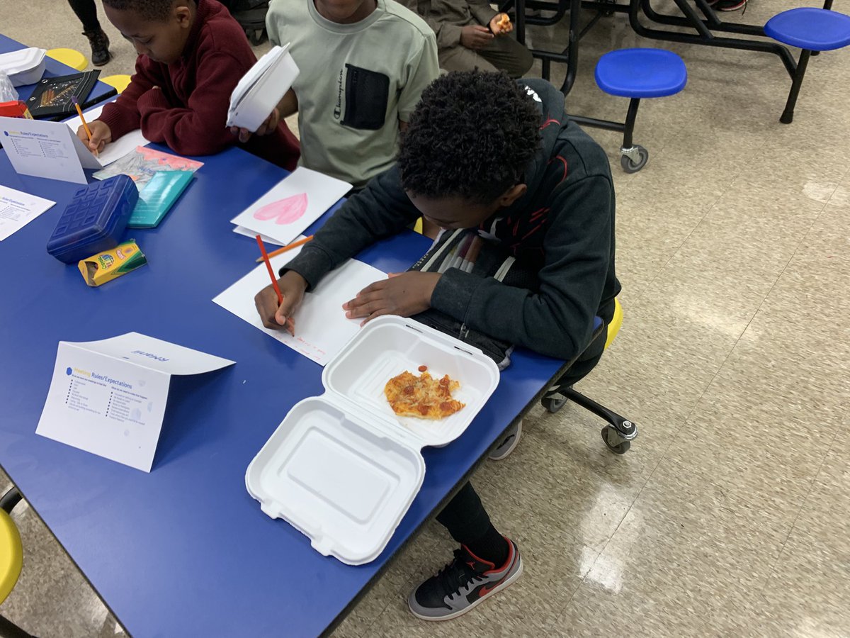 We had an awesome meeting today as our Men of Quality group learned how to make pizza and then created some notes of gratitude for staff members who helped them this year! 🍕 ❤️