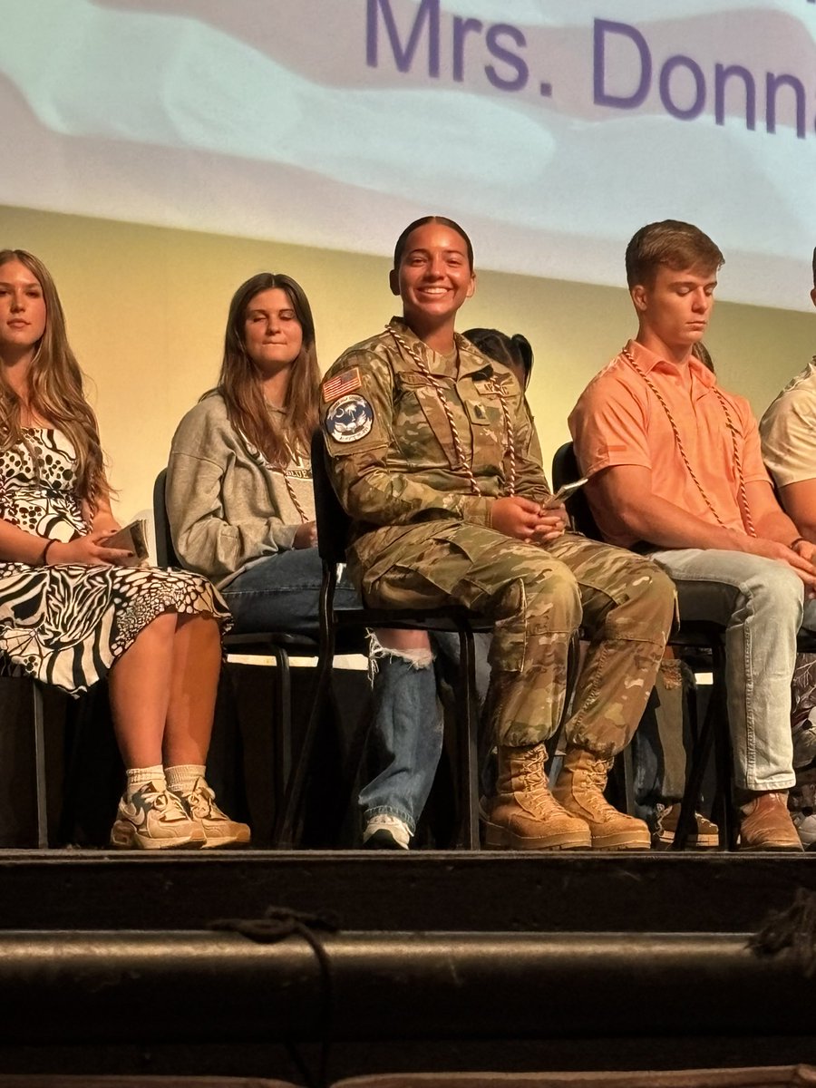 Huge shoutout to all of the CHS students signing to serve our country after graduation and to our own very own Bella Familia for signing to go into the Coast Guard! Very proud of you!
