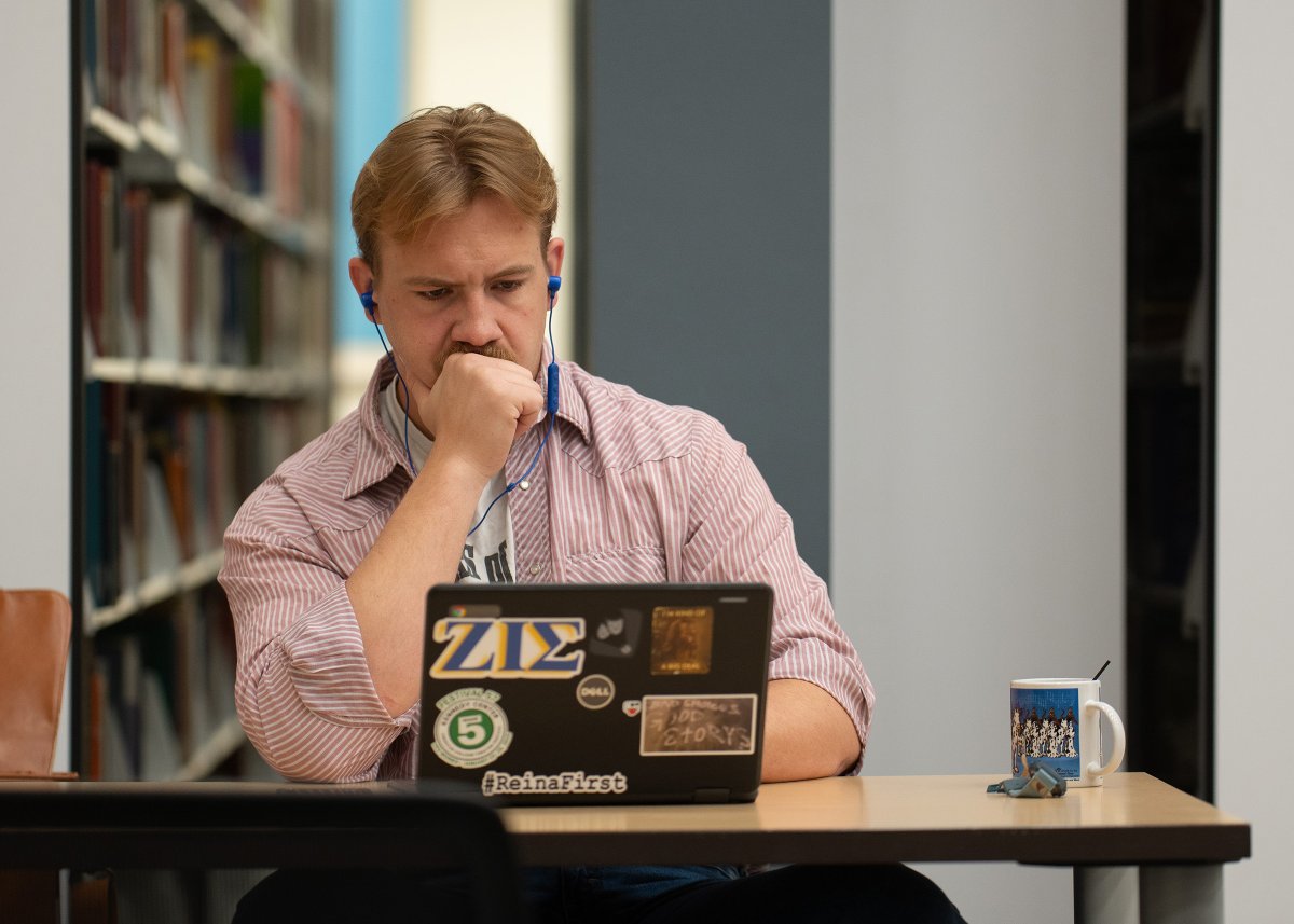 It's finals week. Go get 'em, Defenders.