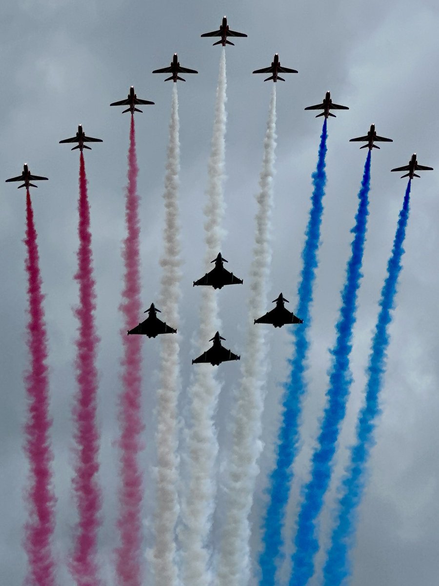 LearnBritain's tweet image. Photos from our visit to central London today as the capital marked VE Day