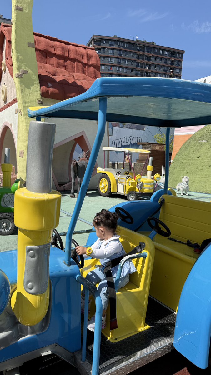 KAREN LİNA ÇAPAN (@karenlinacapan) on Twitter photo 