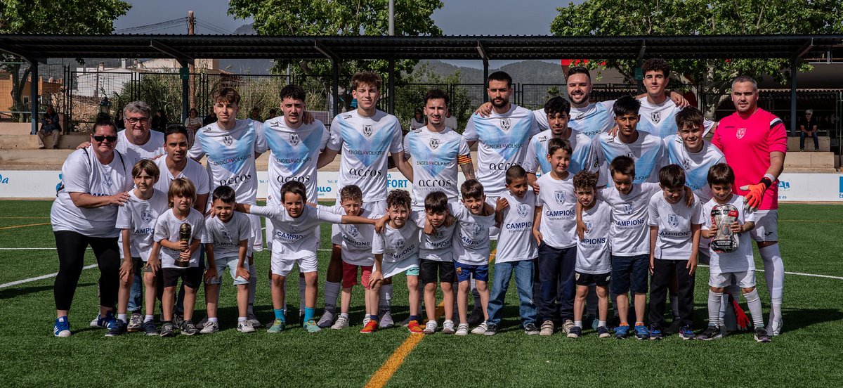 ue Alaró tweet media