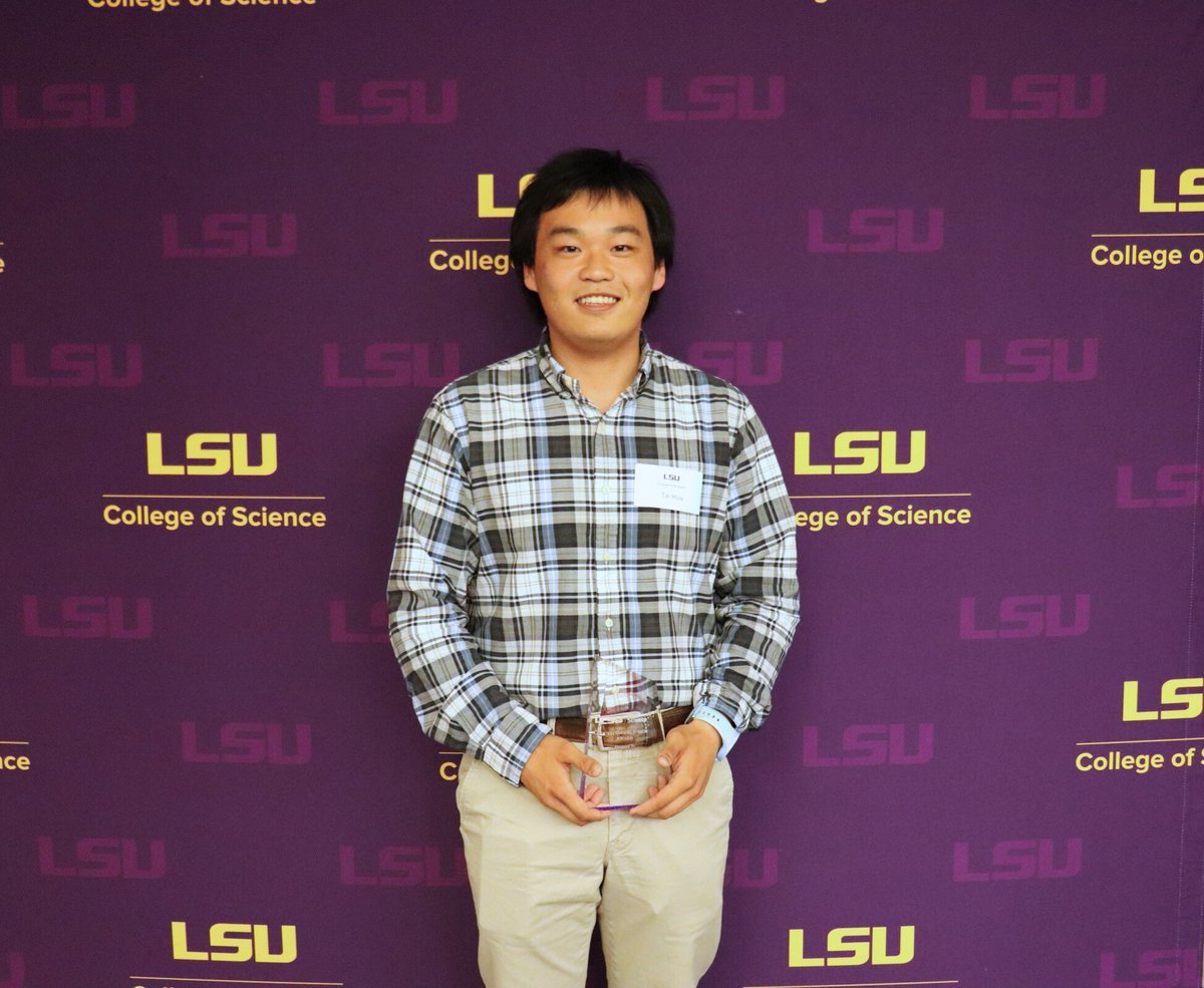 LSU Chemistry (@lsu_chemistry) on Twitter photo Congrats to Tai Hua on receiving the <a href="/lsuscience/">LSU College of Science</a> Outstanding Junior Award! An Ogden Honors College junior in Prof. Lopata’s lab, Tai explores how coordination compounds can drive attosecond electron dynamics. Learn more: bit.ly/3EXuLmL Congrats to Tai Hua on receiving the <a href="/lsuscience/">LSU College of Science</a> Outstanding Junior Award! An Ogden Honors College junior in Prof. Lopata’s lab, Tai explores how coordination compounds can drive attosecond electron dynamics. Learn more: bit.ly/3EXuLmL