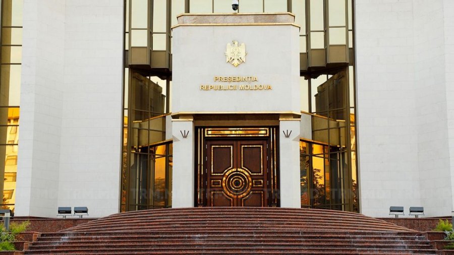 Larisa Miculeț tweet media