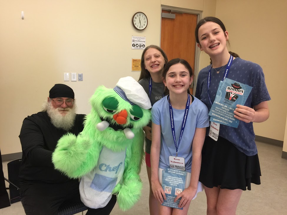 WacoLibrary's tweet image. Become a teen volunteer this summer with the Waco-McLennan County Libraries. To apply and learn more visit: waco-texas.com/teens#volunteer.