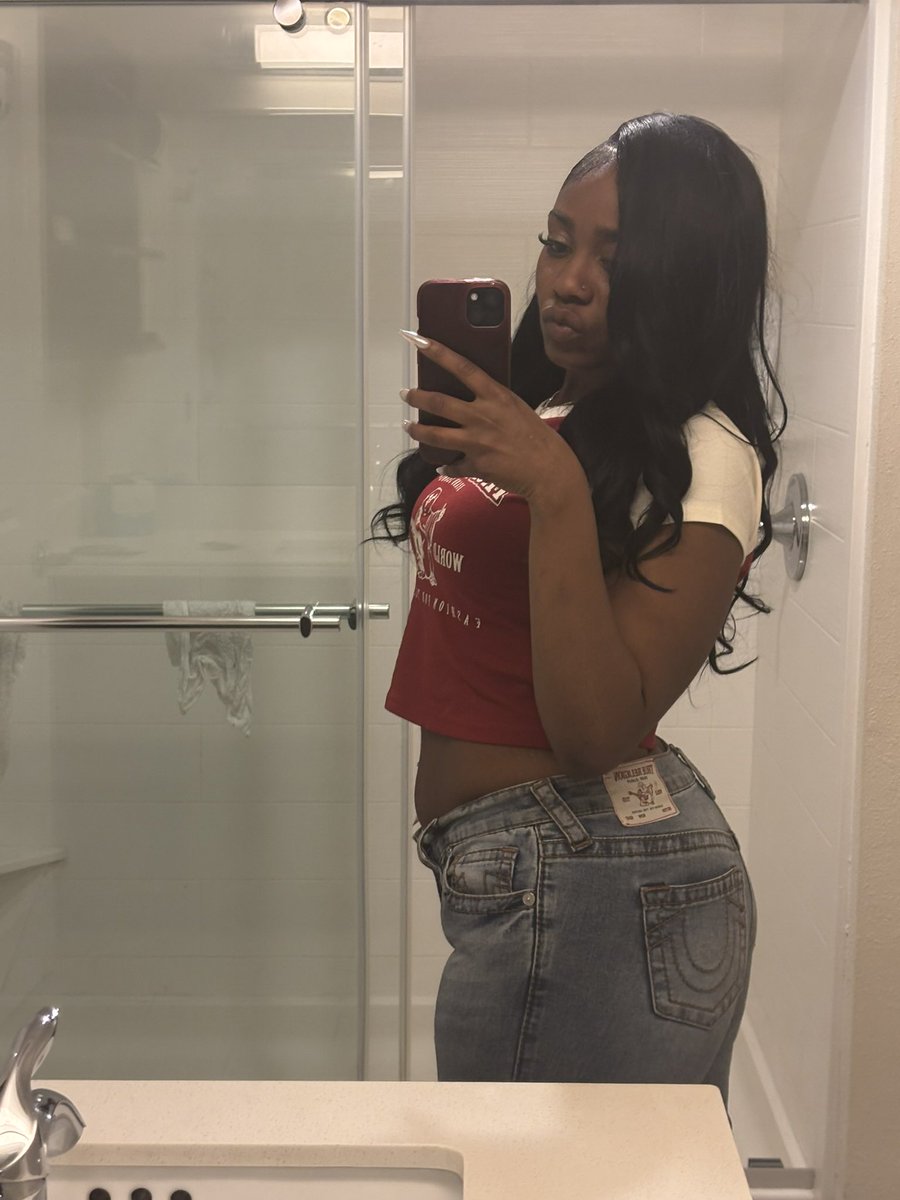 nasiii.aa tweet media