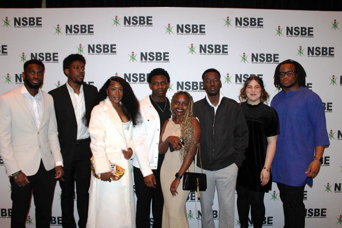 Some of our UMKC Science, Technology and Engineering Society of Hispanic Professional Engineers and National Society of Black Engineers had the opportunity to attend the NSBE National Convention in Chicago. Students were able to make valuable connections with recruiters and meet