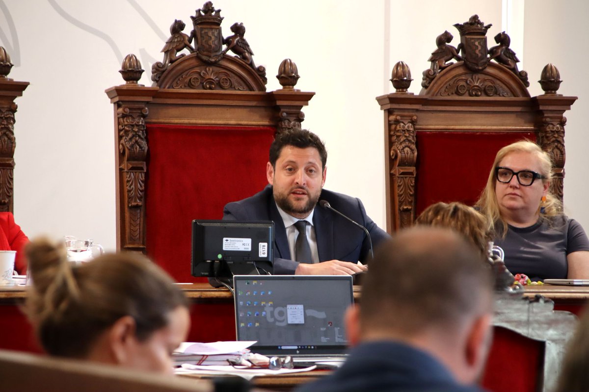 tarragona21s's tweet image. El secretari de l’Ajuntament de Tarragona defensa l’actuació dels tècnics en el contracte de la brossa

👉👉diaridigital.tarragona21.com/el-secretari-d… 

#Tarragona #brossa