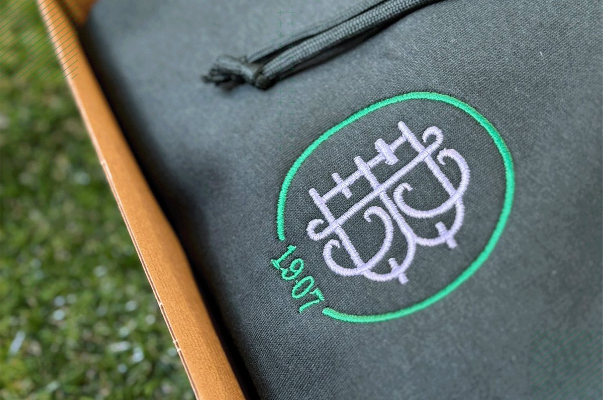 ElMagoBotas_'s tweet image. ¿Quieres alguna de estas maravillas del Betis de @KornerLabs?

Requisitos para participar:

1. Dar RT + Me Gusta.
2. Seguir a @ElMagoBotas_ y @KornerLabs.
3. Mencionar a 2 amigos.

El sorteo finaliza el 11 mayo.

El ganador se llevará una camiseta o sudadera (a elegir) + póster.