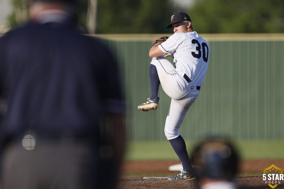 5Star Preps (@5starpreps) on Twitter photo FINAL/6 innings
<a href="/AdmiralGameday/">Farragut Baseball</a> keeps season alive with 10-0 win over Bearden.
<a href="/braxtontye11/">Braxton Tye</a> went 2-for-4 with a HR and 3 RBIs.
<a href="/DraperCole17/">Cole Draper</a> pitched a one-hitter.
Farragut vs HVA tonight in elimination game. Winner goes to district championship to face Maryville. FINAL/6 innings
<a href="/AdmiralGameday/">Farragut Baseball</a> keeps season alive with 10-0 win over Bearden.
<a href="/braxtontye11/">Braxton Tye</a> went 2-for-4 with a HR and 3 RBIs.
<a href="/DraperCole17/">Cole Draper</a> pitched a one-hitter.
Farragut vs HVA tonight in elimination game. Winner goes to district championship to face Maryville.