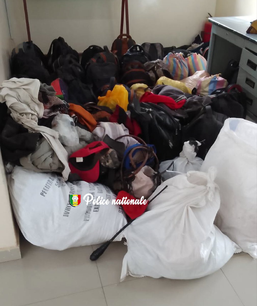 PoliceNationSN's tweet image. Le commissariat central de Louga a procédé à l’interpellation de quarante-six (46) candidats à la migration irrégulière suite à l’exploitation d’un renseignement opérationnel faisant état d’un embarquement dans un car communément appelé « Ndiaga NDIAYE ».
#PoliceSN #Migrations