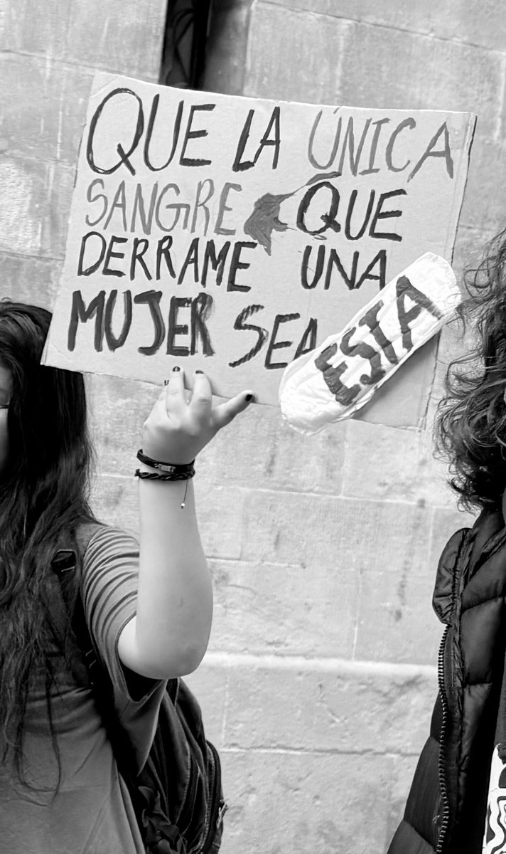 marealilalleida's tweet photo. Una marxa silenciosa més x recordar a totes #compromis #totesxtotes 💜 https://t.co/MINy3mDyao
