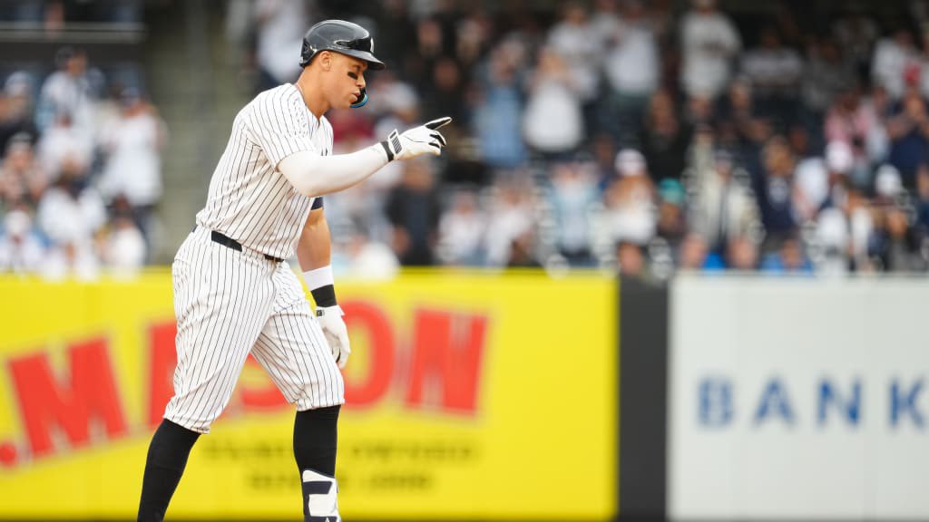 If Aaron Judge hits a HR today someone who retweets and is following is winning a shirt. Comment your size. Let’s go Yankees.