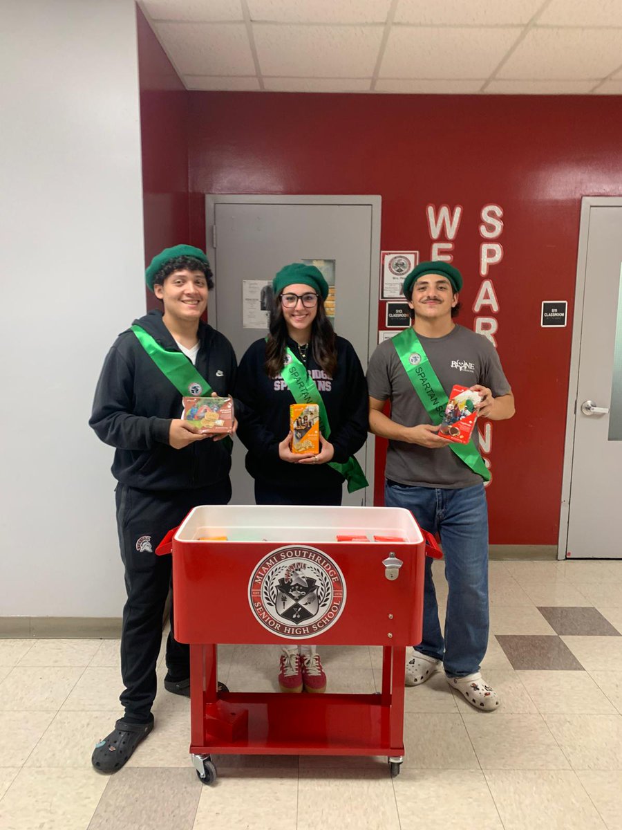 tawana_akins's tweet image. Awesome kickoff for Teacher Appreciation Week at Miami Southridge