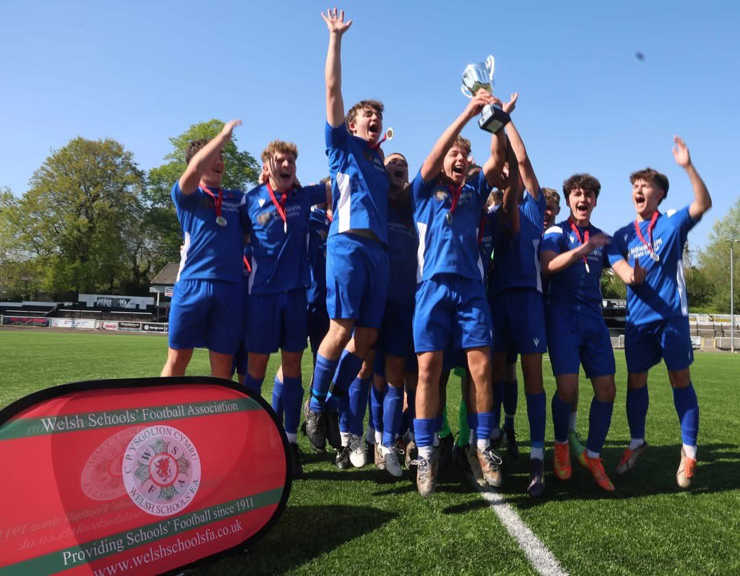 GarethRobertsphotography (@garethwroberts) on Twitter photo Massive congratulations to <a href="/LearnWithMCS/">Monmouth Comprehensive School</a> on winning <a href="/WelshSchoolsFA/">Welsh Schools' F.A.</a> Cup and credit to <a href="/BryntirionComp/">BryntirionComp</a> on contributing so fully to a fantastic game, won in the 89th minute with a top corner piledriver. Cue scenes
#football
#schoolsport
#schoolfootball Massive congratulations to <a href="/LearnWithMCS/">Monmouth Comprehensive School</a> on winning <a href="/WelshSchoolsFA/">Welsh Schools' F.A.</a> Cup and credit to <a href="/BryntirionComp/">BryntirionComp</a> on contributing so fully to a fantastic game, won in the 89th minute with a top corner piledriver. Cue scenes
#football
#schoolsport
#schoolfootball