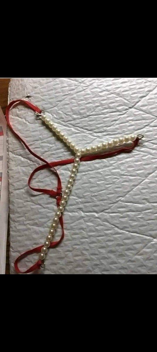 Some demonstration on how to put this rosary on