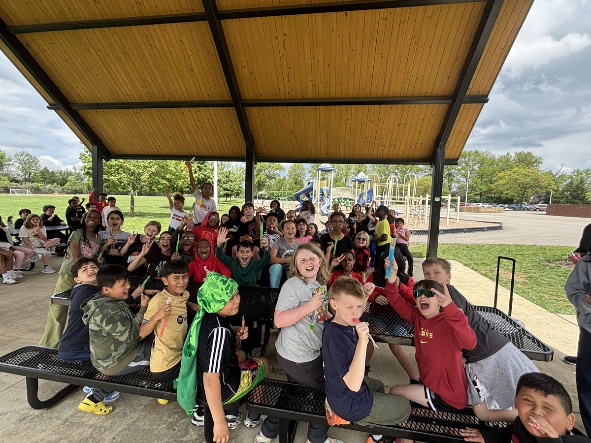 Thanks <a href="/SHMathStars/">Mrs. Earley</a>  for yummy popsicles and extra fun at our 100% ST Party! 
I know our stars look forward to this reward every year! 
#slatehillstars #itsworthit  #fourthgrade #slatehill  #gogigigo