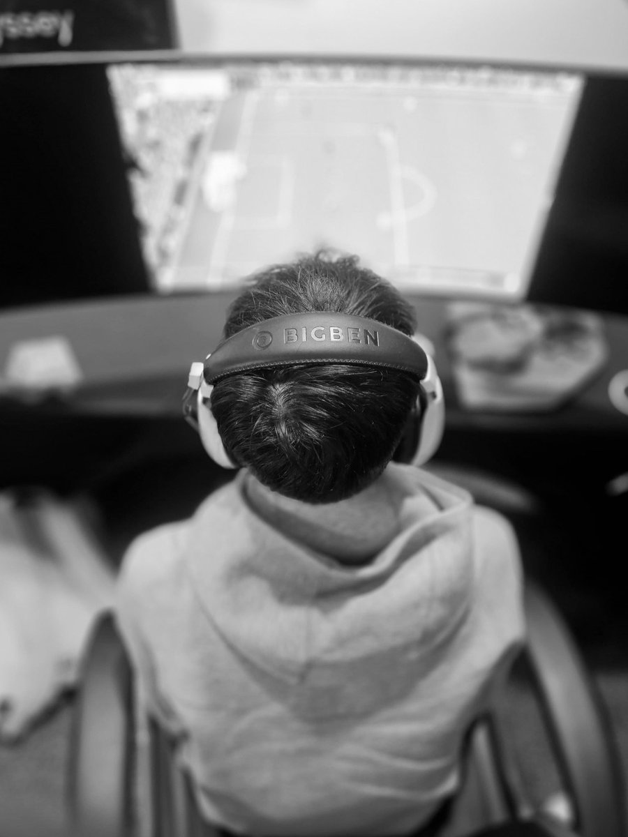 Hamza Moosa (@gg_hamzamoosa10) on Twitter photo Top 5 in 🇿🇦✅
Tough defeat <a href="/VSGamingWorld/">Telkom VS Gaming</a> finals especially to go out in penalties.Just keep getting better day by day month by month and tournament by tournament.I can feel it’s just a matter of time until I’m the Champion/Best in the country.❤️🩹
<a href="/GoliathGamingZA/">Goliath Gaming</a> Top 5 in 🇿🇦✅
Tough defeat <a href="/VSGamingWorld/">Telkom VS Gaming</a> finals especially to go out in penalties.Just keep getting better day by day month by month and tournament by tournament.I can feel it’s just a matter of time until I’m the Champion/Best in the country.❤️🩹
<a href="/GoliathGamingZA/">Goliath Gaming</a>
