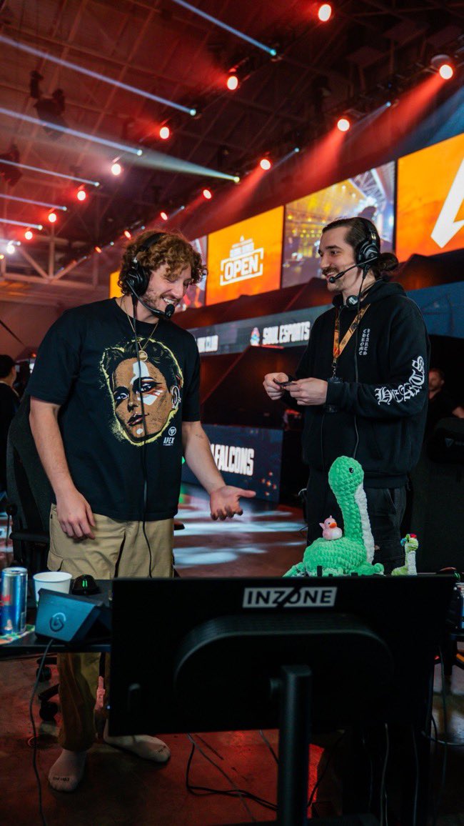 Happy Birthday to my bro <a href="/NiceWigg/">100T x RID NiceWigg</a> !

Another one down at ALGS New Orleans. 

B Stream on top 🖤 <a href="/MrGreekGod_/">Greek 🐐</a> 

📸 : <a href="/finnyphoto/">Finn</a>