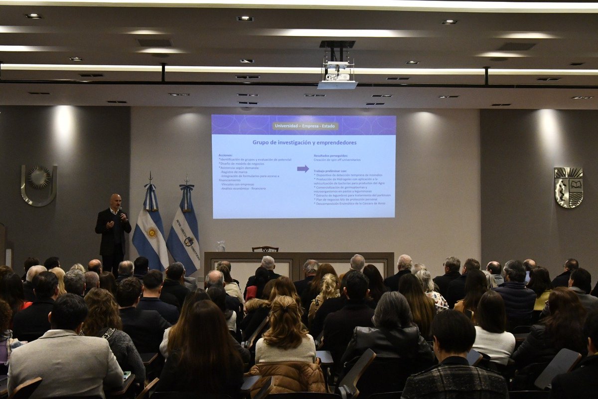 🏆 Se entregarán los reconocimientos de UNNETEC-ACELERA, para potenciar emprendimientos innovadores de miembros de la comunidad <a href="/unneargentina/">UNNE ⭐⭐⭐</a> 

📲Hablamos con Susana Benitez, Coordinadora de la incubadora Unnetec Innovar

#LaTardeNosUNNE🤝