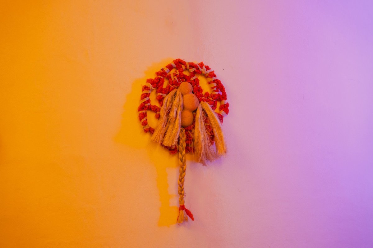 ARIA XYX is one of the most exciting emerging artists from El Salvador  who’s work deals with queer and trans theory, post humanism, environmental justice and the art  gallery Espacio 42-B was honored to host her first solo exhibit and today I purchased a piece for my collection.